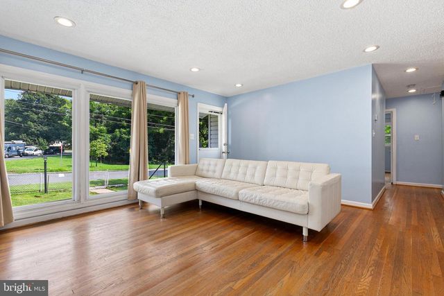 4010 ELIZABETH ST, Rockville, MD 20853