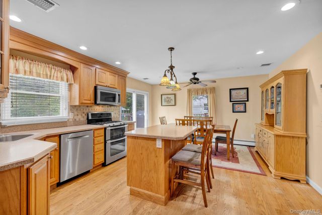 39 Lindbergh Lane, New City, NY 10956