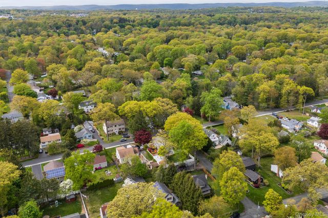 39 Lindbergh Lane, New City, NY 10956