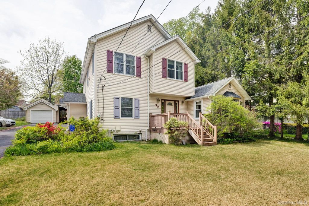 39 Lindbergh Lane, New City, NY 10956