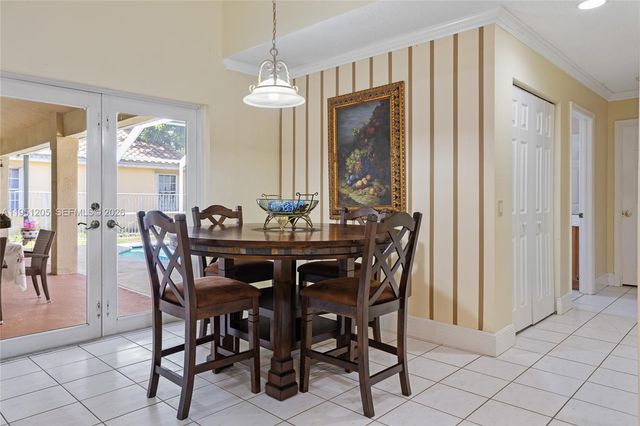 798 Verona Lake Dr, Weston, FL 33326