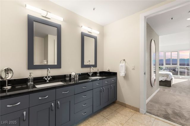 4525 Dean Martin Drive 1906, Las Vegas, NV 89103