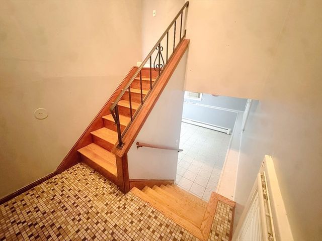 6A Maynard St A, Boston, MA 02131