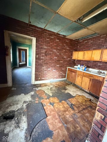 426 Leeds Avenue, Indianapolis, IN 46201