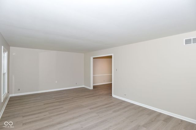 6735 Highburry Court, Indianapolis, IN 46256