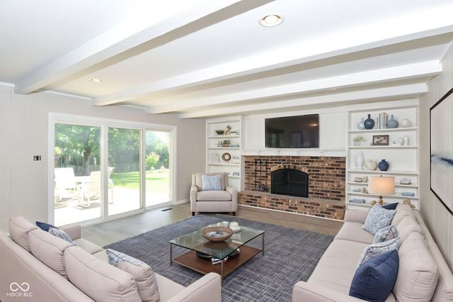 6735 Highburry Court, Indianapolis, IN 46256