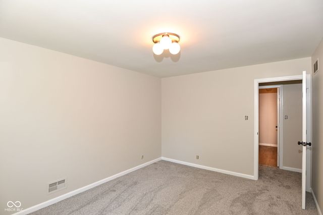 6735 Highburry Court, Indianapolis, IN 46256