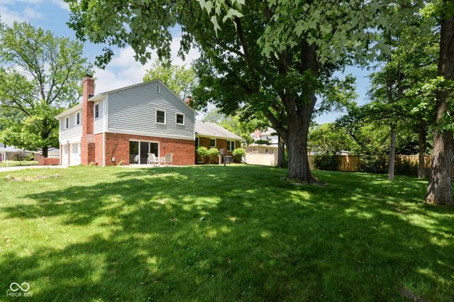 6735 Highburry Court, Indianapolis, IN 46256