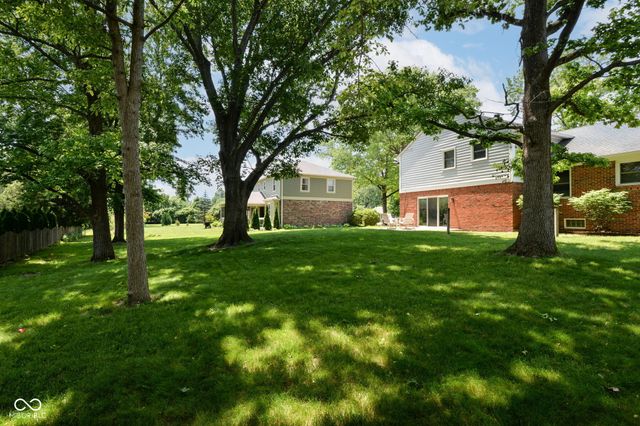 6735 Highburry Court, Indianapolis, IN 46256