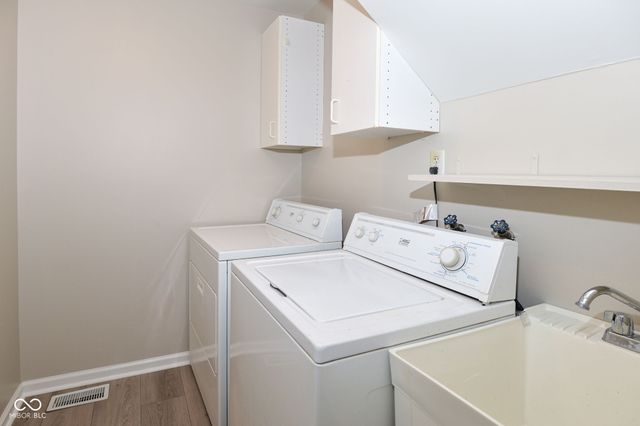 6735 Highburry Court, Indianapolis, IN 46256