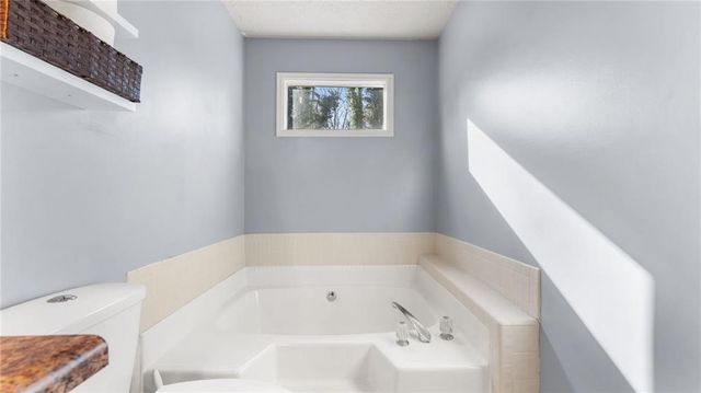 222 Robin Lane, Stockbridge, GA 30281