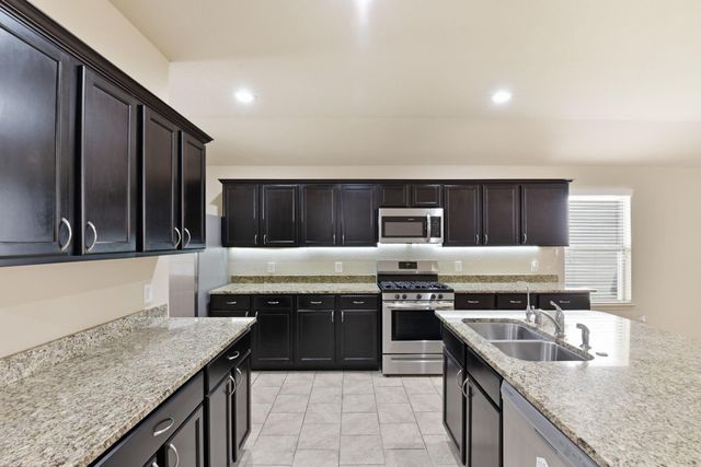 23714 Shortleaf Pine Drive, Tomball, TX 77375