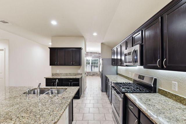 23714 Shortleaf Pine Drive, Tomball, TX 77375