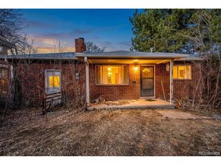 2301 S Saint Paul St, Denver, CO 80210