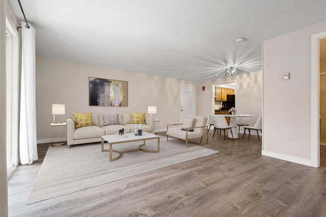 39 Ernest Ave Apt 202, Exeter, NH 03833