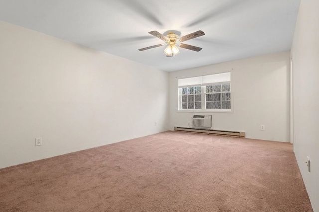 39 Ernest Ave Apt 202, Exeter, NH 03833