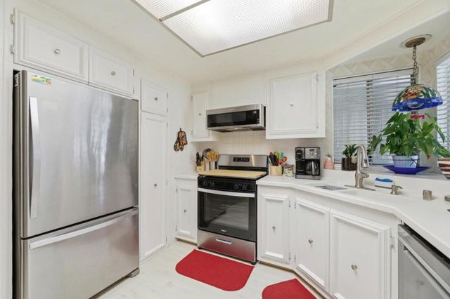 1050 E Borregas Avenue, Sunnyvale, CA 94089