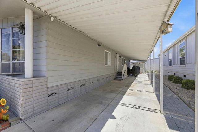 1050 E Borregas Avenue, Sunnyvale, CA 94089