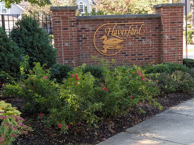 305 Stonefield Court, Schaumburg, IL 60173