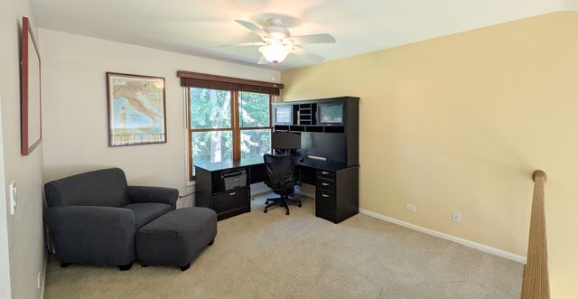 305 Stonefield Court, Schaumburg, IL 60173