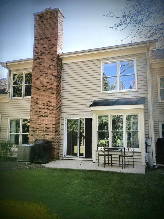305 Stonefield Court, Schaumburg, IL 60173 — photo 2