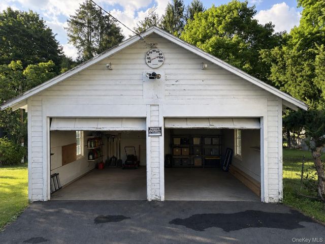39 California Avenue, Middletown, NY 10940