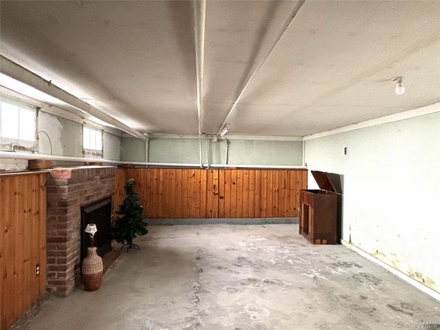 39 California Avenue, Middletown, NY 10940