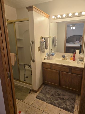 2285 Shirlene Drive, Grove City, OH 43123