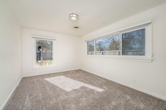 9 E English Ave, Eastborough, KS 67207