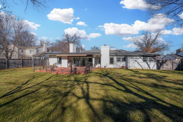 9 E English Ave, Eastborough, KS 67207