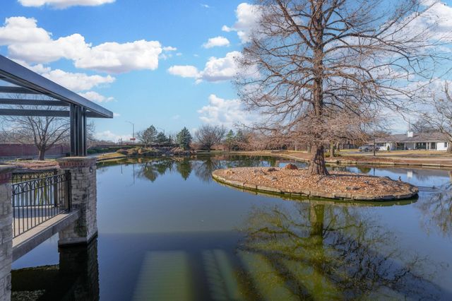 9 E English Ave, Eastborough, KS 67207