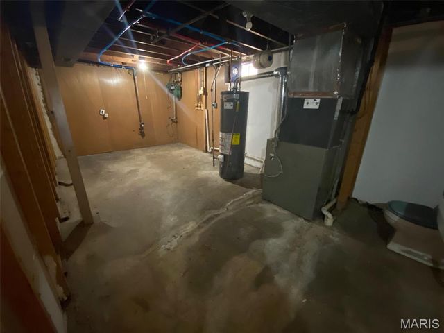 6927 Myron Avenue, St Louis, MO 63121