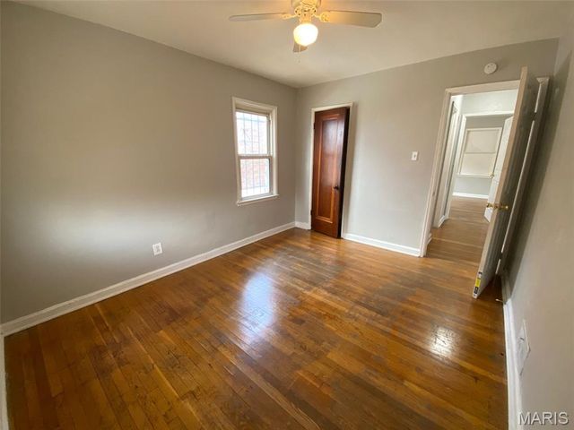 6927 Myron Avenue, St Louis, MO 63121