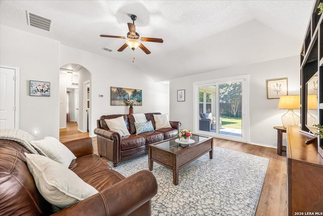 208 Bareback Bend, Cibolo, TX 78108