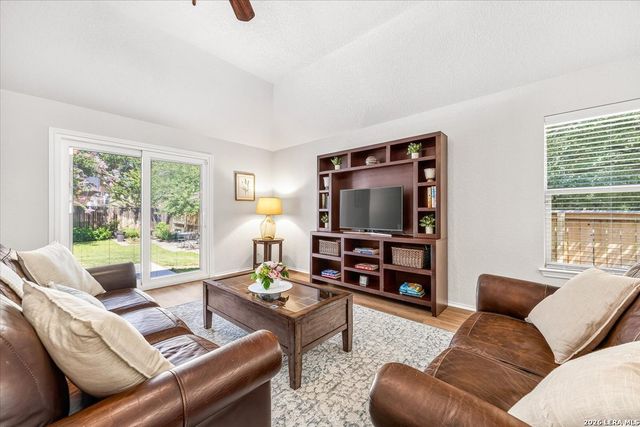 208 Bareback Bend, Cibolo, TX 78108