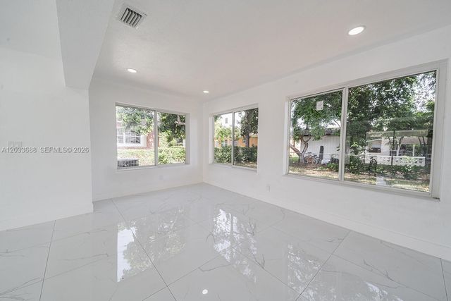 7721 Indigo St, Miramar, FL 33023