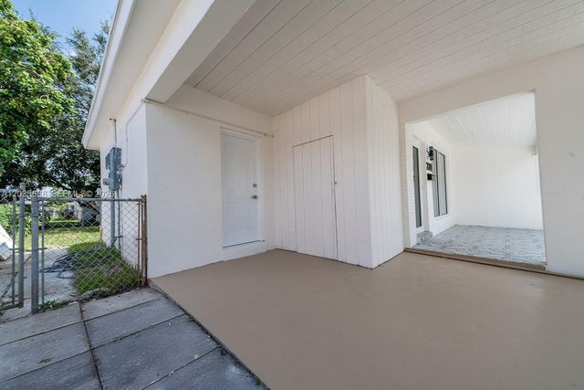 7721 Indigo St, Miramar, FL 33023