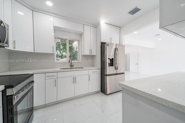 7721 Indigo St, Miramar, FL 33023