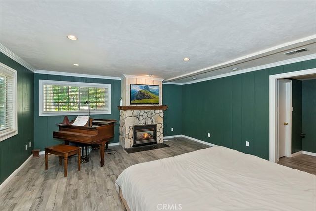 1212 Jungfrau, Crestline, CA 92325