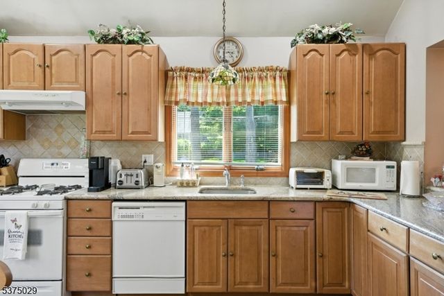 234 N Haledon Ave, North Haledon Boro, NJ 07508