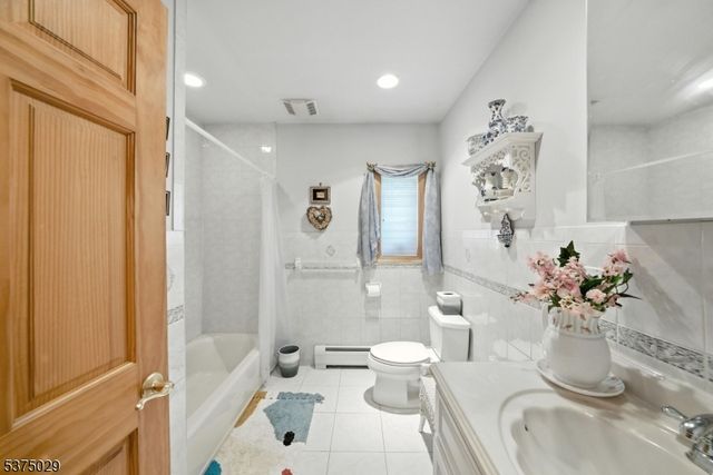234 N Haledon Ave, North Haledon Boro, NJ 07508