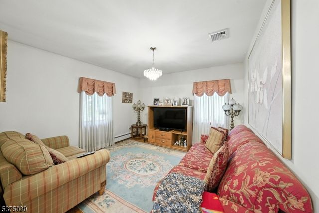 234 N Haledon Ave, North Haledon Boro, NJ 07508