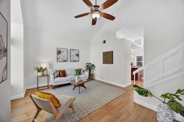 4121 Briarhollow Ct, Fair Oaks, CA 95628