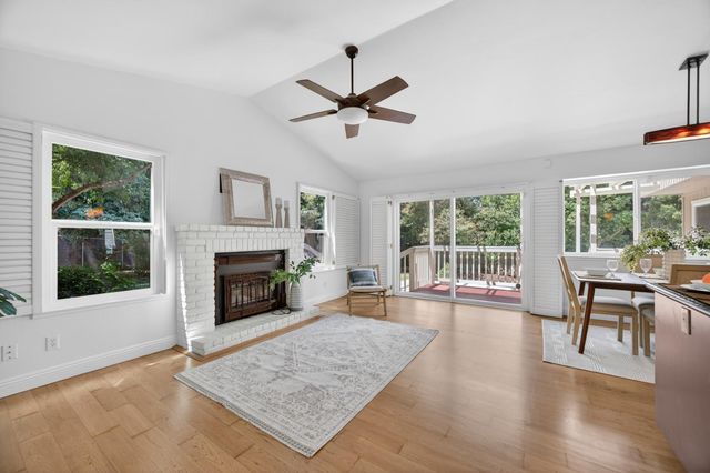 4121 Briarhollow Ct, Fair Oaks, CA 95628