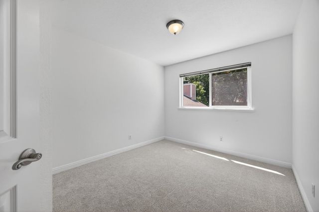4121 Briarhollow Ct, Fair Oaks, CA 95628