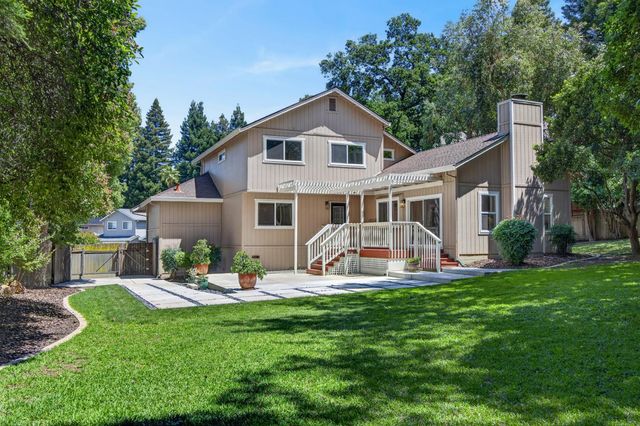 4121 Briarhollow Ct, Fair Oaks, CA 95628