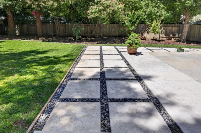 4121 Briarhollow Ct, Fair Oaks, CA 95628