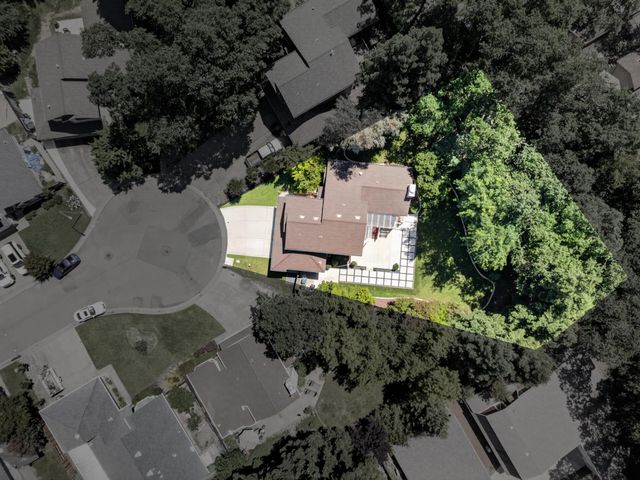 4121 Briarhollow Ct, Fair Oaks, CA 95628