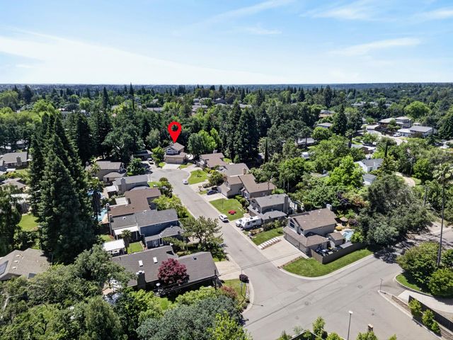 4121 Briarhollow Ct, Fair Oaks, CA 95628