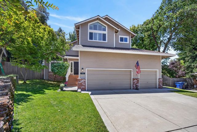 4121 Briarhollow Ct, Fair Oaks, CA 95628